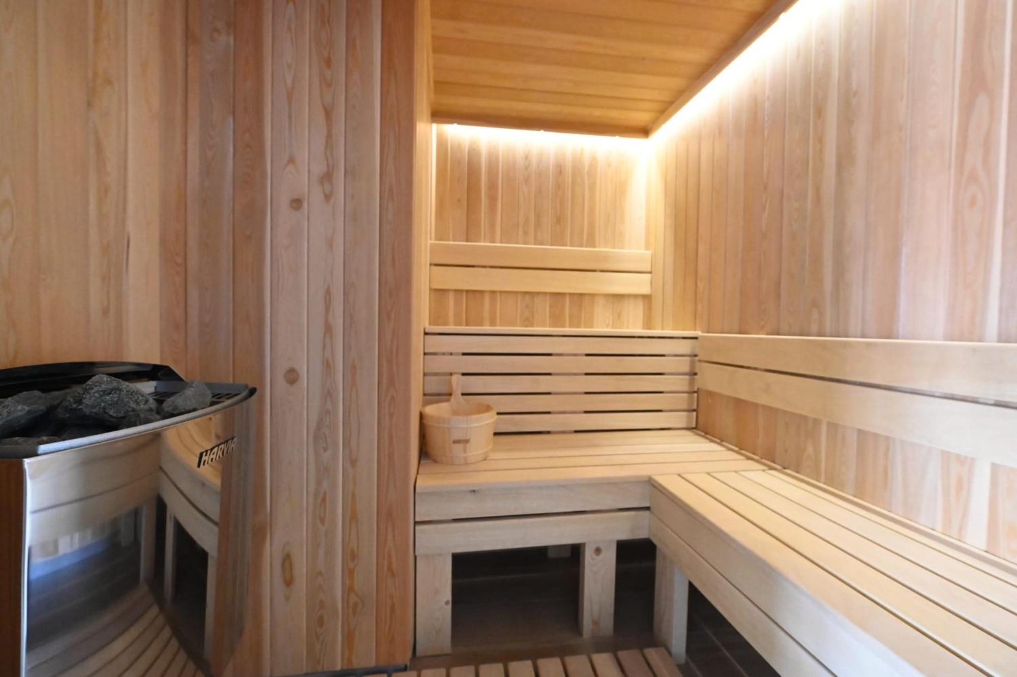 Aniroc Signature Hotel أراد المظهر الخارجي الصورة A modern Finnish sauna